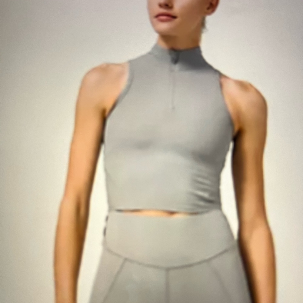 Lululemon Rib Zip-Front Cropped Run Tank Top - Picture 2 of 5